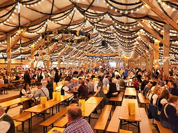 Oide Wiesn Tent at Oktoberfest